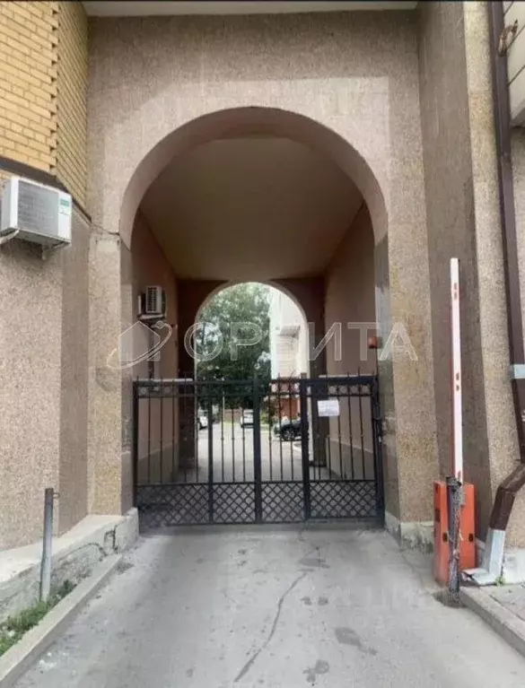 Гараж в Тюменская область, Тюмень ул. Ленина, 38/2 (18 м) - Фото 2