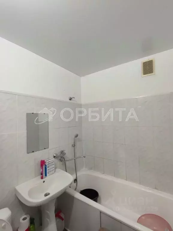 1-к кв. Тюменская область, Тюмень ул. 9 Января, 164к1 (45.0 м) - Фото 2