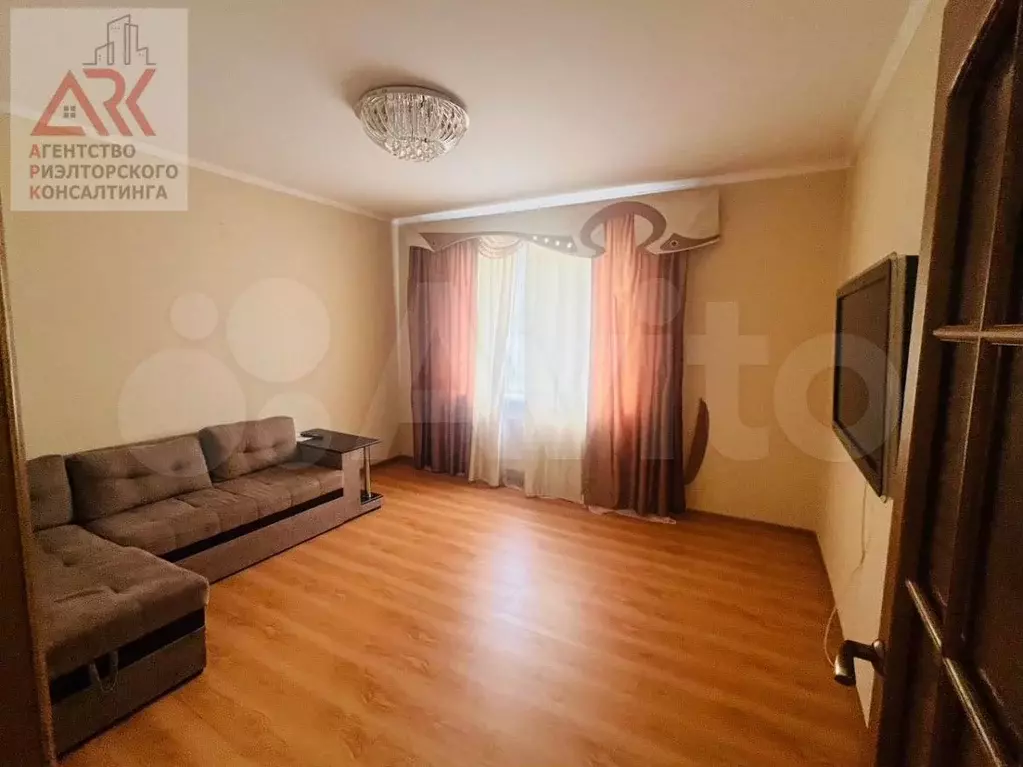 1-к. квартира, 40м, 3/9эт. - Фото 0