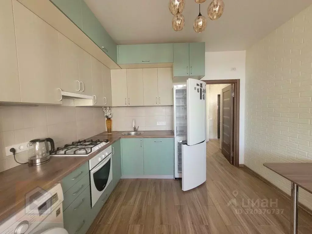 1-к кв. Крым, Симферополь ул. Батурина, 213 (40.0 м) - Фото 0