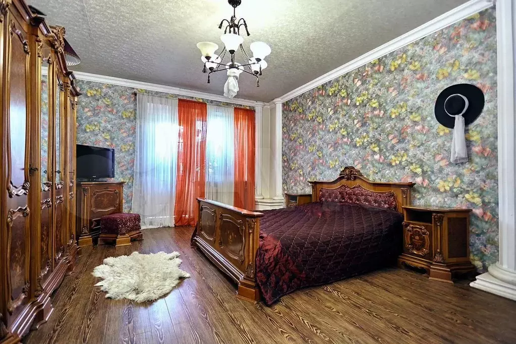 3-к. квартира, 110 м, 1/5 эт. - Фото 1