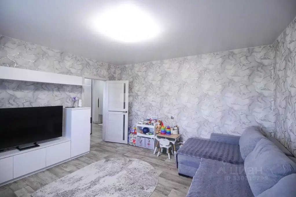 3-к кв. Алтайский край, Барнаул ул. Антона Петрова, 262 (60.1 м) - Фото 1