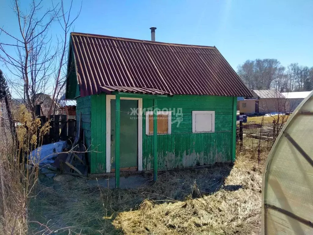 Дом в Новосибирская область, Новосибирск просп. Дзержинского (26 м) - Фото 1