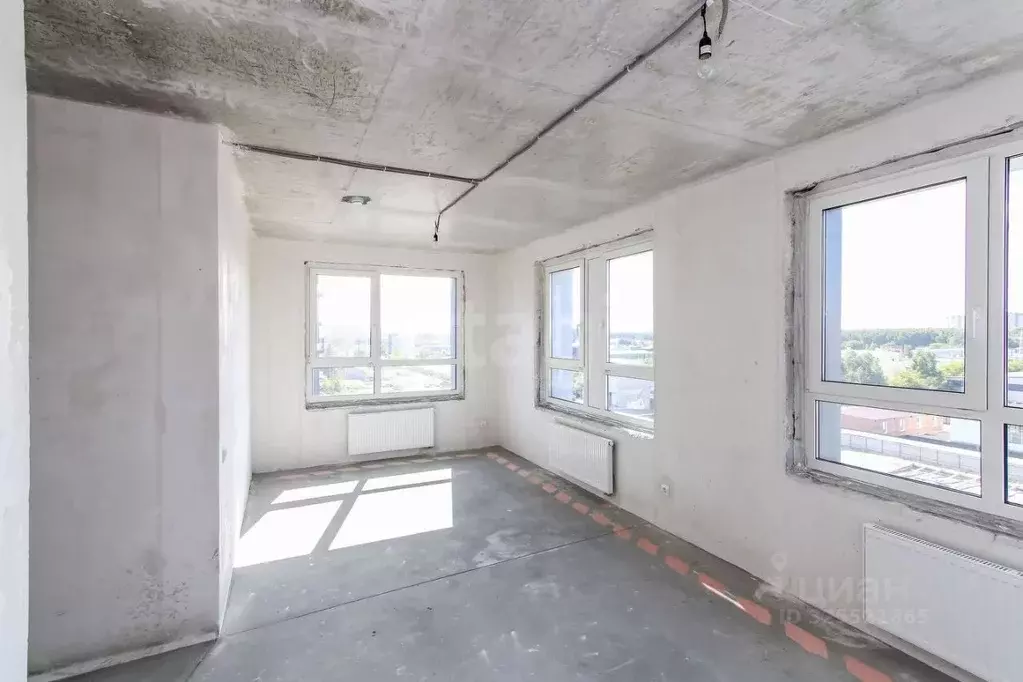 2-к кв. Тюменская область, Тюмень ул. Ветеранов Труда, 36к1 (57.4 м) - Фото 1