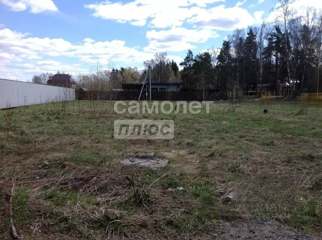 Участок в Московская область, Мытищи городской округ, с. Марфино ул. ... - Фото 0