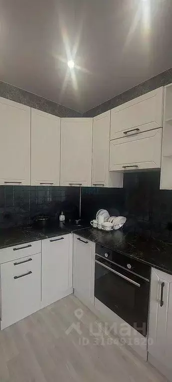 1-к кв. Новосибирская область, Новосибирск Светлановская ул., 52 (27.0 ... - Фото 1
