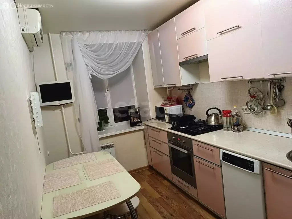 3-комнатная квартира: Котлас, улица Невского, 6 (57.7 м) - Фото 2