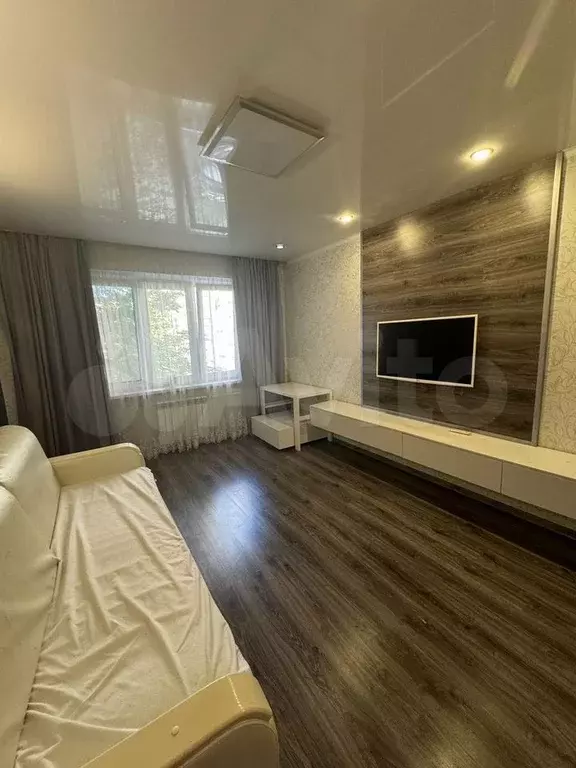 2-к. квартира, 55 м, 3/9 эт. - Фото 0