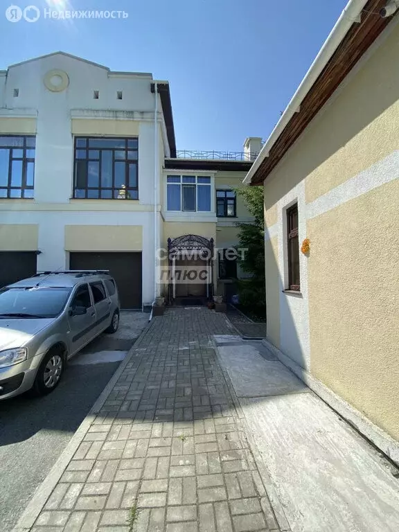 4-комнатная квартира: Тобольск, улица Розы Люксембург, 1К6 (191.6 м) - Фото 0
