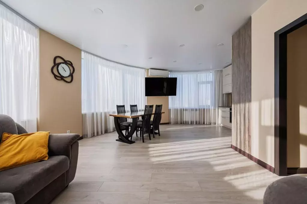 3-к кв. Свердловская область, Екатеринбург ул. Машинная, 1Бк2 (85.0 м) - Фото 2