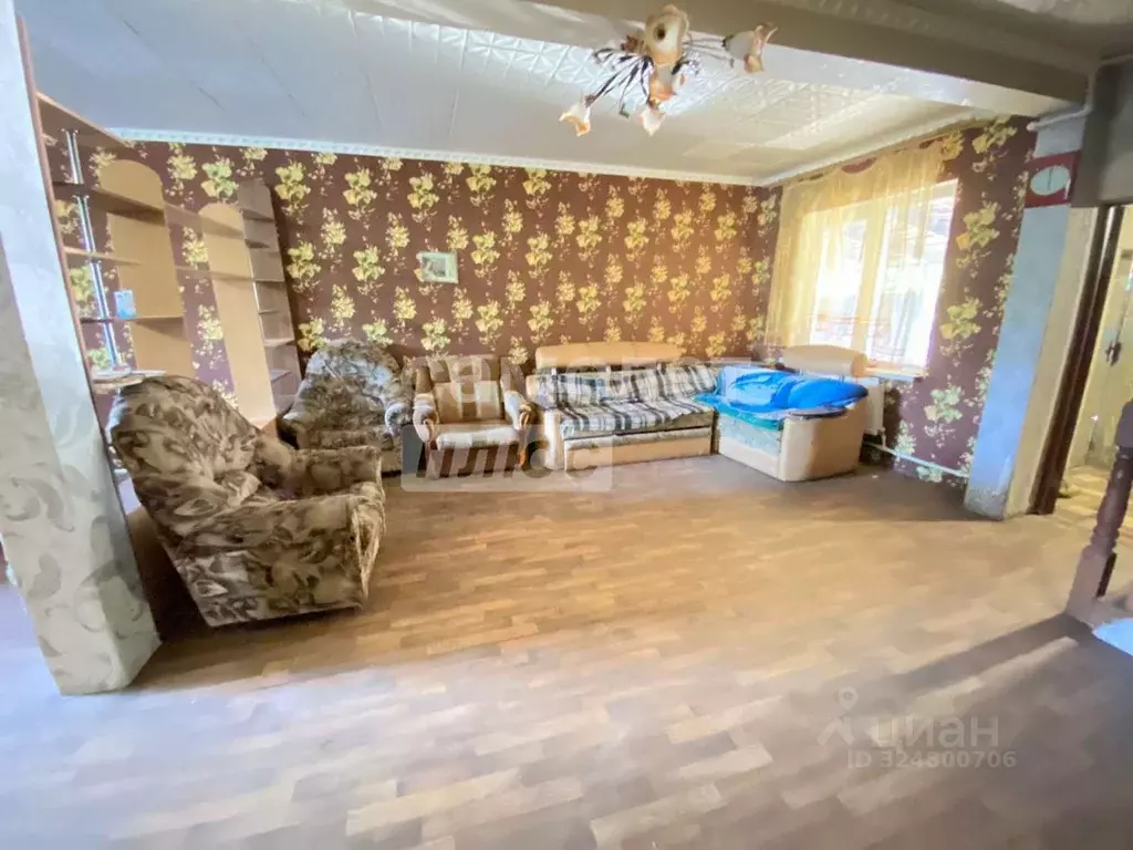 Дом в Краснодарский край, Тимашевск Советская ул., 378 (220 м) - Фото 2