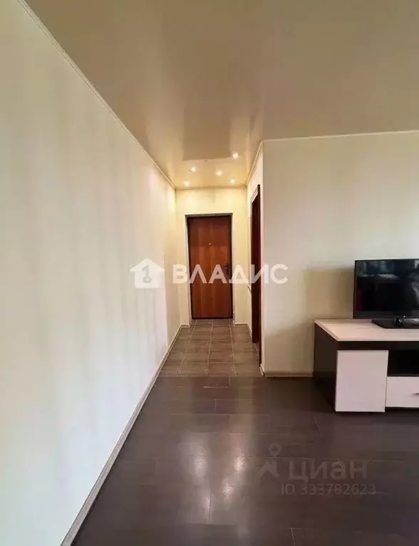 3-к кв. Белгородская область, Белгород ул. 5 Августа, 32 (59.4 м) - Фото 2
