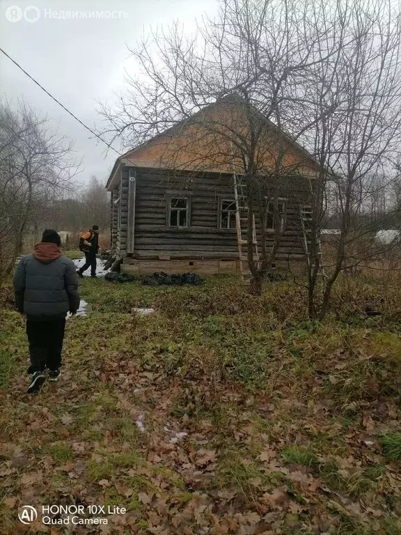 Дом в Ярославская область, Угличский муниципальный округ, деревня ... - Фото 1