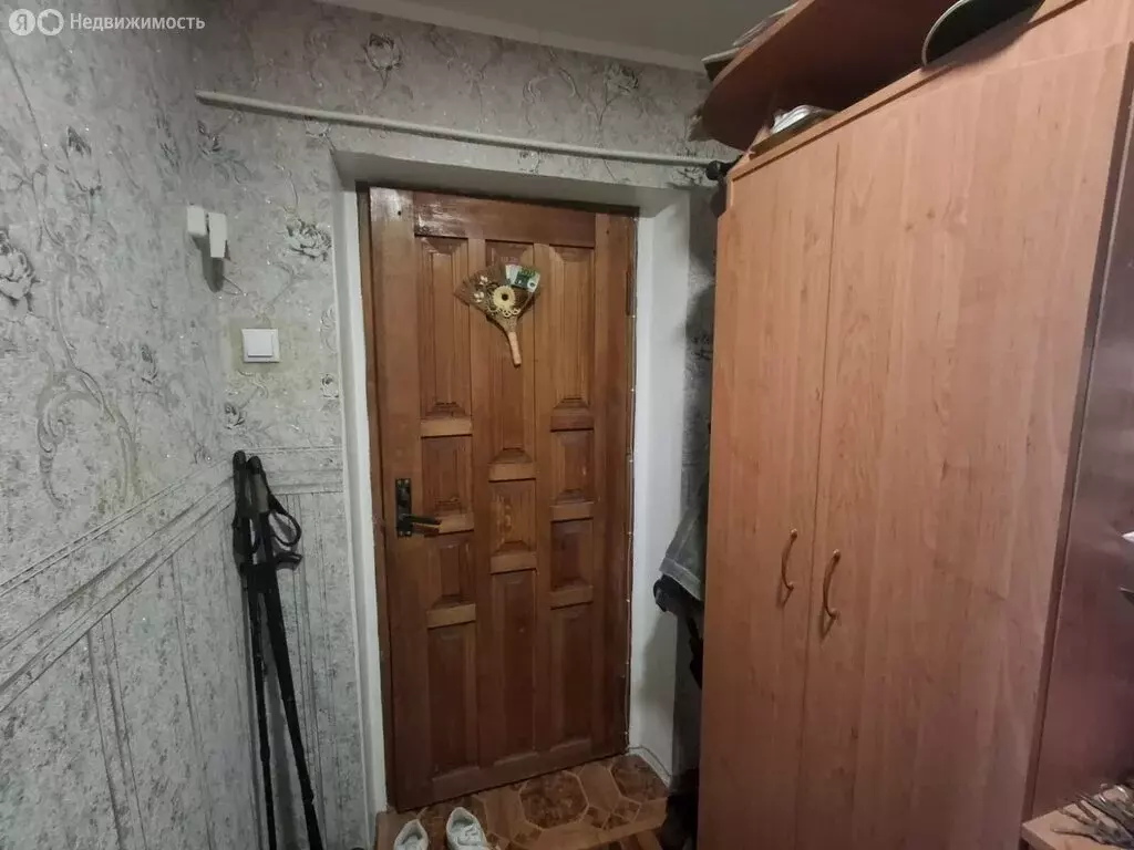 Квартира-студия: Абинск, улица Советов, 13А (65 м) - Фото 2