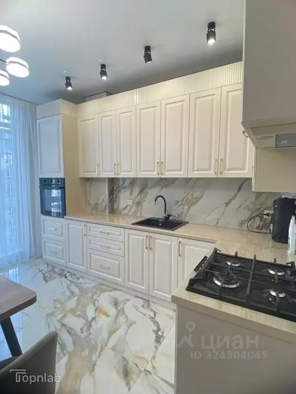 2-к кв. Кабардино-Балкария, Нальчик ул. Шогенова (70.0 м) - Фото 1