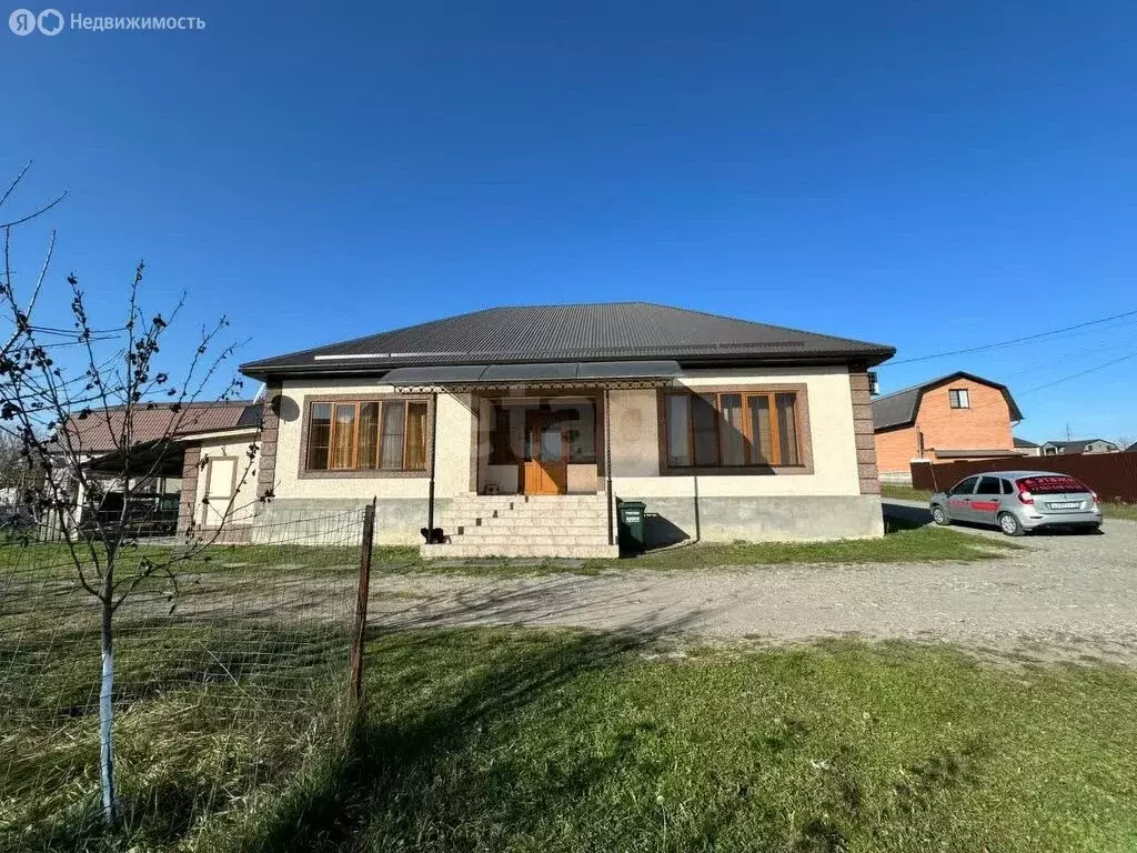 Дом в Назрань, улица 70 лет Победы (195 м) - Фото 1