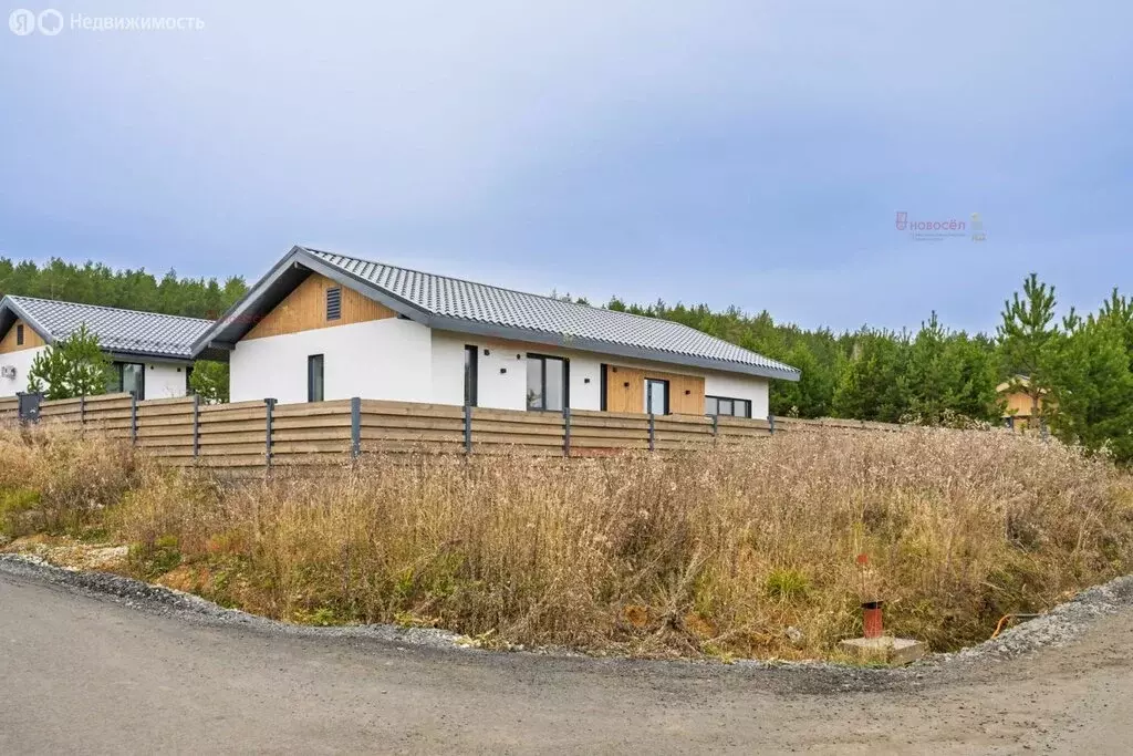 Дом в Свердловская область, Сысертский муниципальный округ, посёлок ... - Фото 2