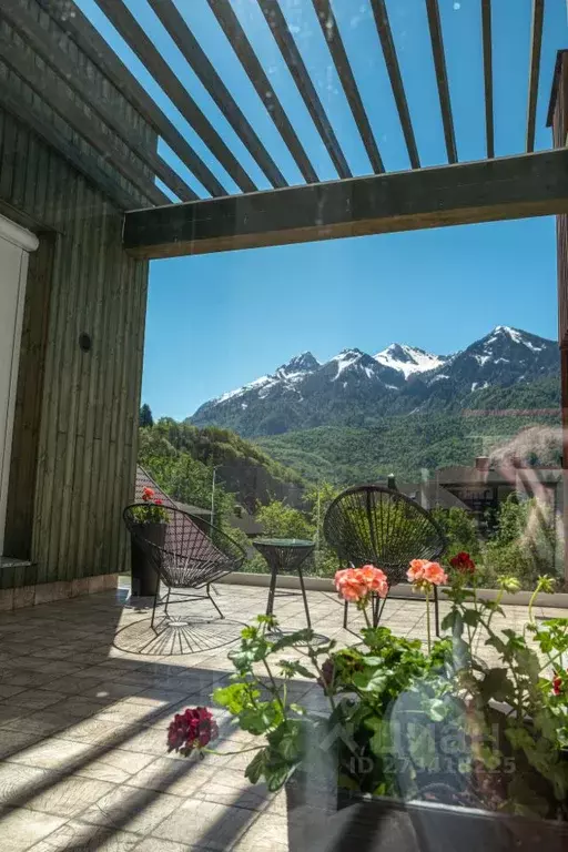 Дом в Краснодарский край, Сочи Красная Поляна пгт, ул. Заповедная, 86А ... - Фото 1