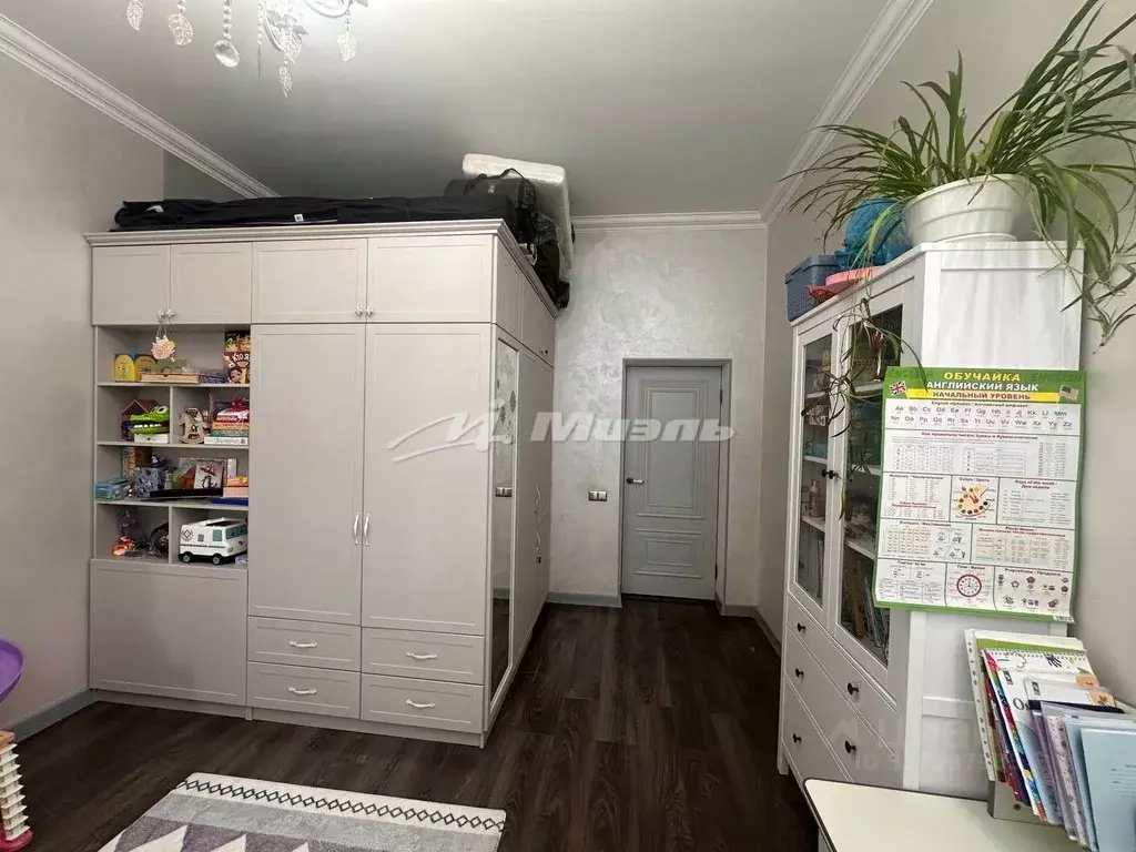 3-к кв. Крым, Симферополь ул. Генерала Яременко, 29 (66.8 м) - Фото 2