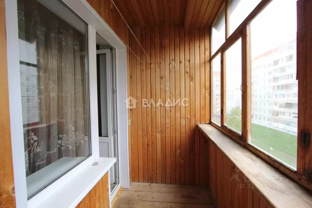 2-к кв. Башкортостан, Стерлитамак ул. Артема, 97А (50.5 м) - Фото 0