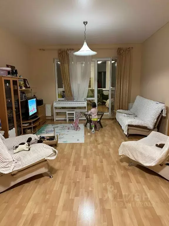 3-к кв. Волгоградская область, Волгоград ул. Им. Циолковского, 31 ... - Фото 0