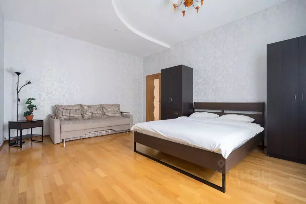 1-к кв. Татарстан, Казань ул. Адоратского, 1 (68.0 м) - Фото 1