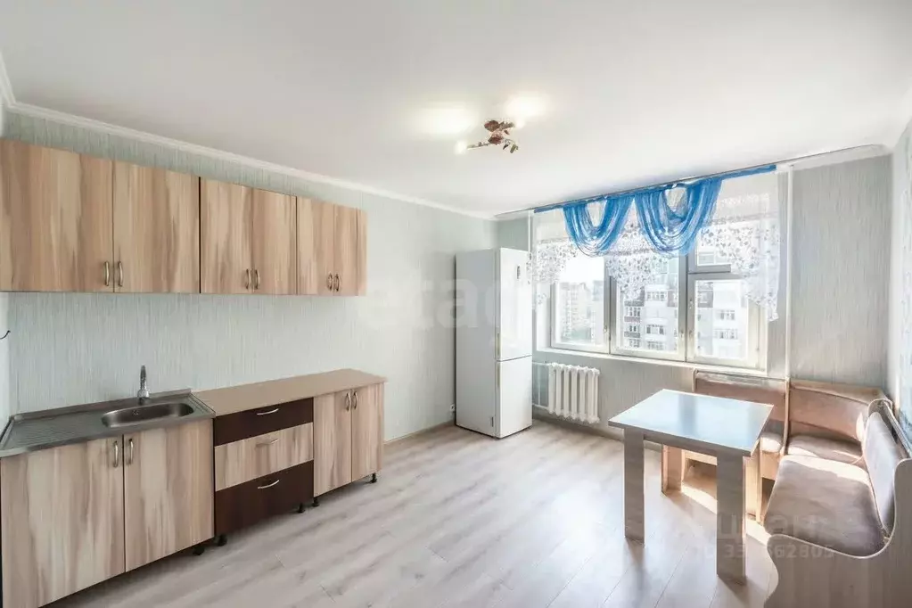 2-к кв. Тюменская область, Тюмень Широтная ул., 173к6 (66.7 м) - Фото 1