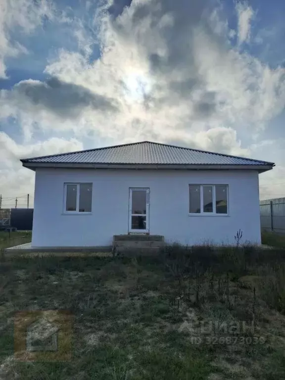 Дом в Крым, Сакский район, с. Суворовское ул. Русская, 38 (90 м) - Фото 1