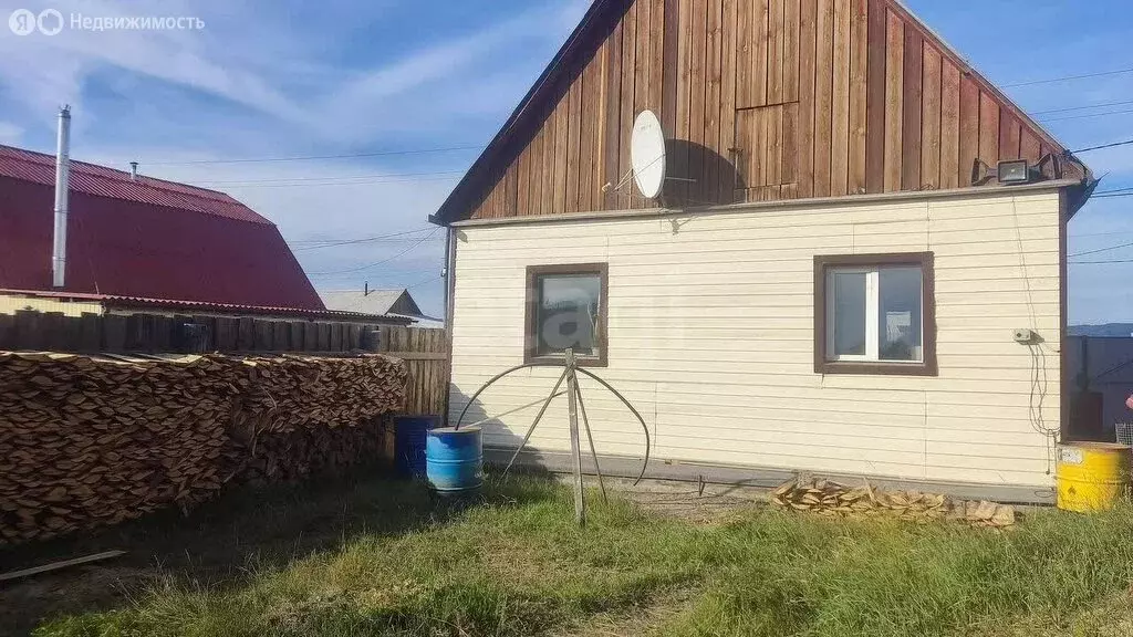 Дом в Иволгинский район, сельское поселение Гурульбинское, село ... - Фото 0