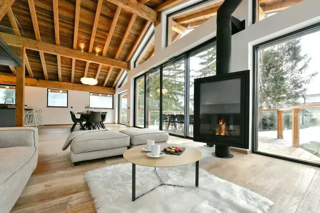 Дом в Краснодарский край, Сочи Красная Поляна пгт,  (330 м) - Фото 2