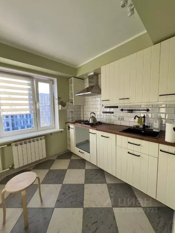 2-к кв. Ленинградская область, Гатчина ул. Авиатриссы Зверевой, 15 ... - Фото 1