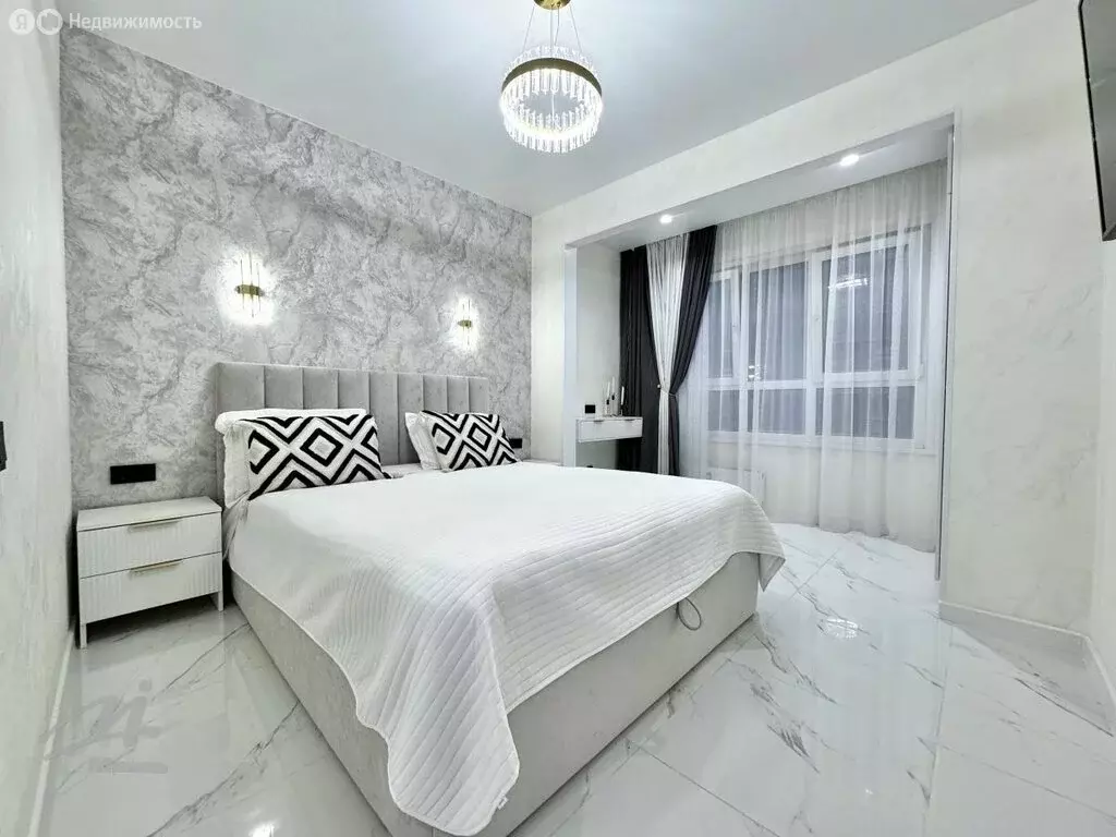 2-комнатная квартира: Барнаул, улица Солнечная Поляна, 75 (40.6 м) - Фото 1