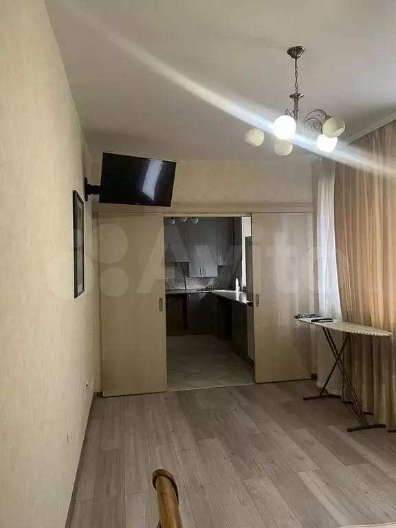 1-к. квартира, 35 м, 1/3 эт. - Фото 1
