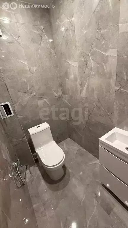 3-комнатная квартира: Владикавказ, улица Хадарцева, 41 (110 м) - Фото 1