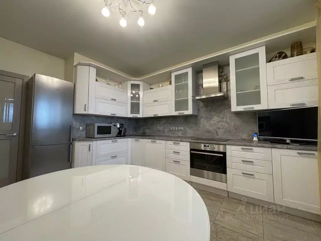 3-к кв. Москва ул. Твардовского, 12к3 (98.0 м) - Фото 1