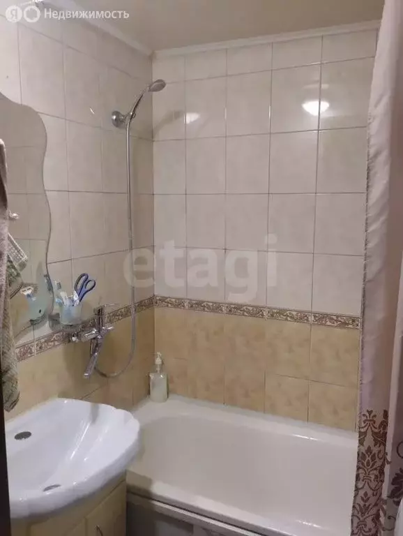 3-комнатная квартира: посёлок городского типа Петра Дубрава, Южная ... - Фото 2