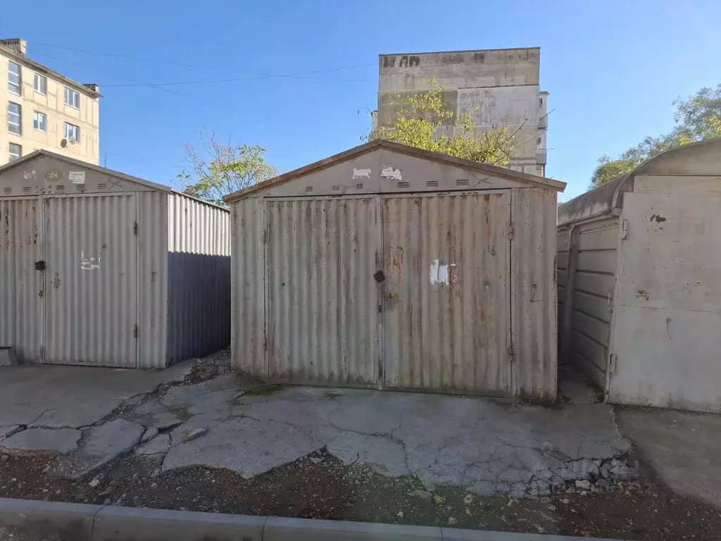 Гараж в Крым, Евпатория пл. Театральная (18 м) - Фото 1