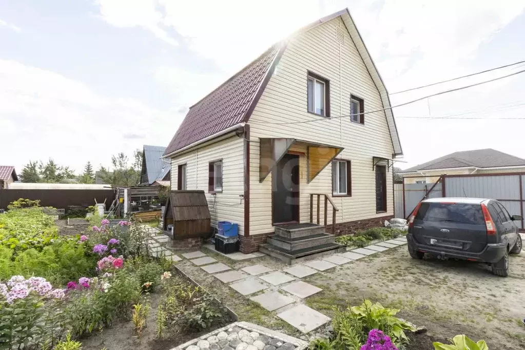 Дом в Тюменская область, Тюмень Центральная ул. (70 м) - Фото 1