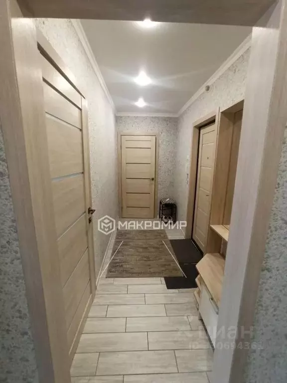2-к кв. Брянская область, Брянск ул. Горбатова, 35 (55.8 м) - Фото 2