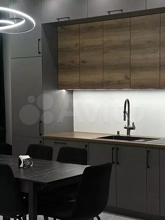 2-к. квартира, 55 м, 1/5 эт. - Фото 0