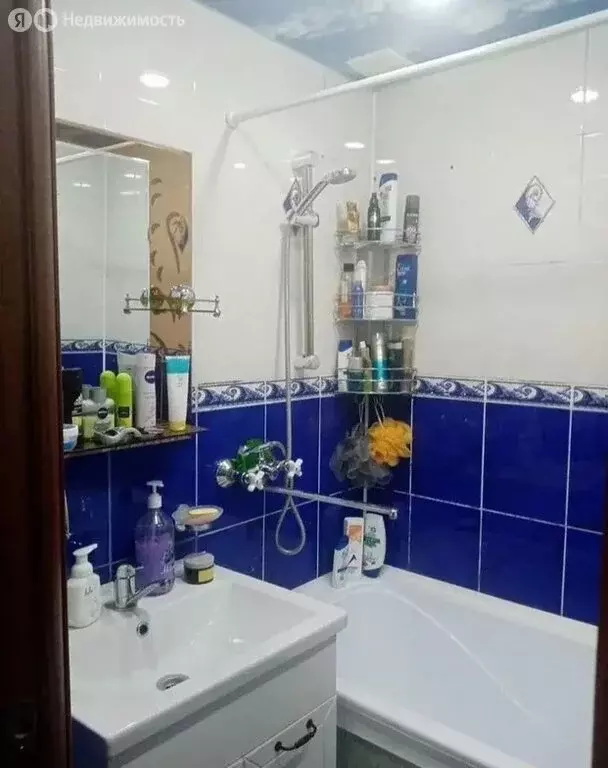 3-комнатная квартира: Каменск-Шахтинский, Советская улица, 40 (65 м) - Фото 0