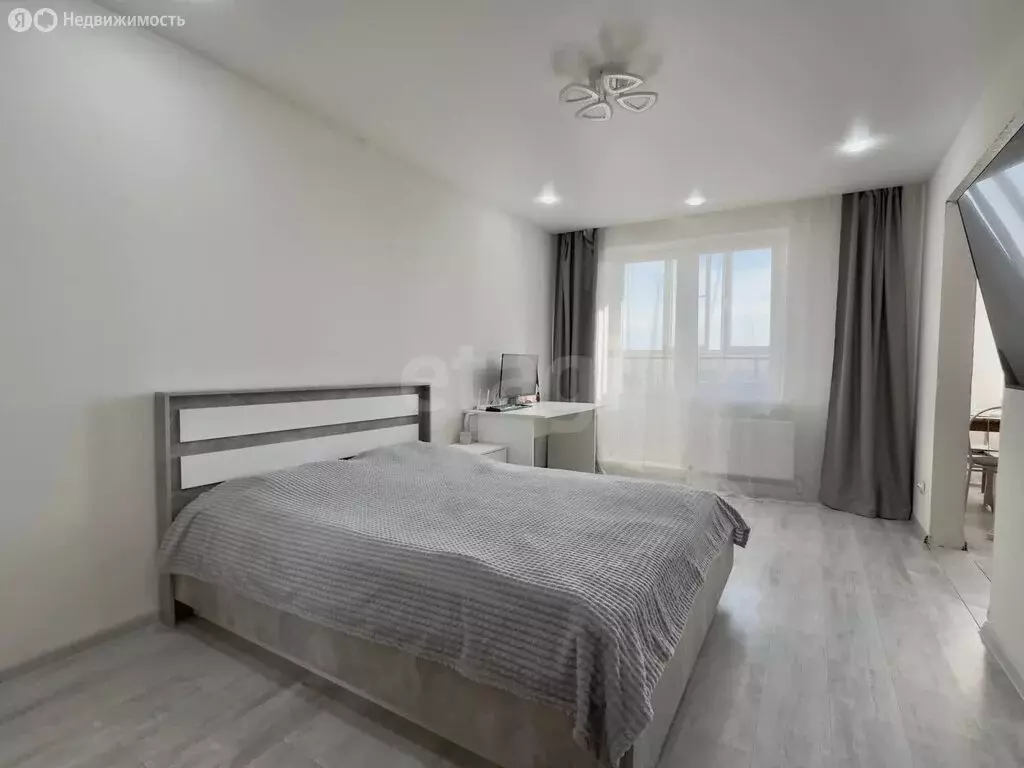 1-комнатная квартира: Медведево, посёлок городского типа Медведево, ... - Фото 1