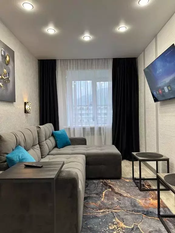 2-к кв. Мурманская область, Кировск ул. Кирова, 43 (41.0 м) - Фото 0