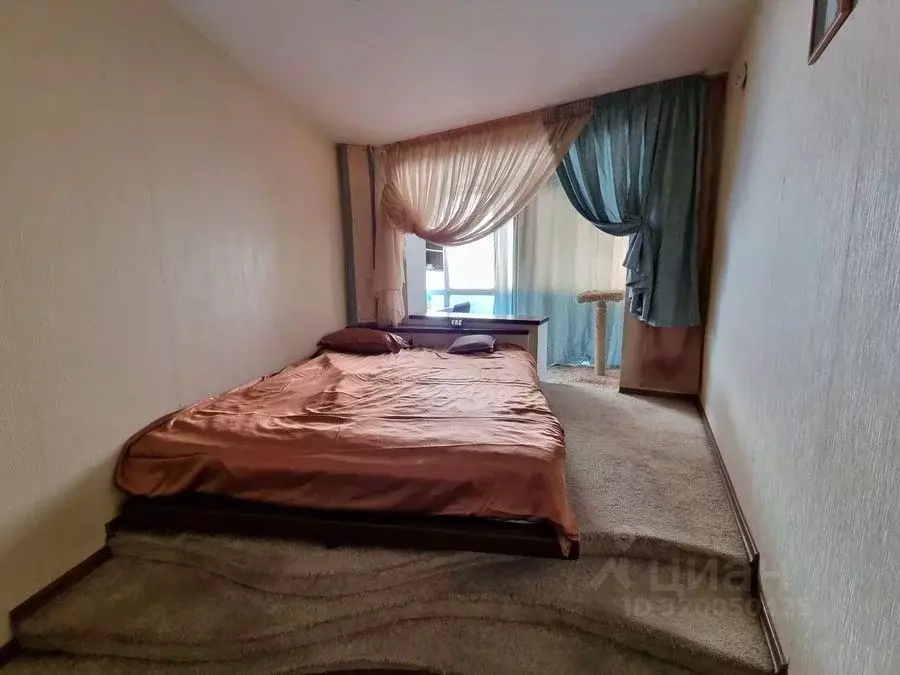 3-к кв. Кемеровская область, Новокузнецк ул. Кирова, 103 (97.2 м) - Фото 0