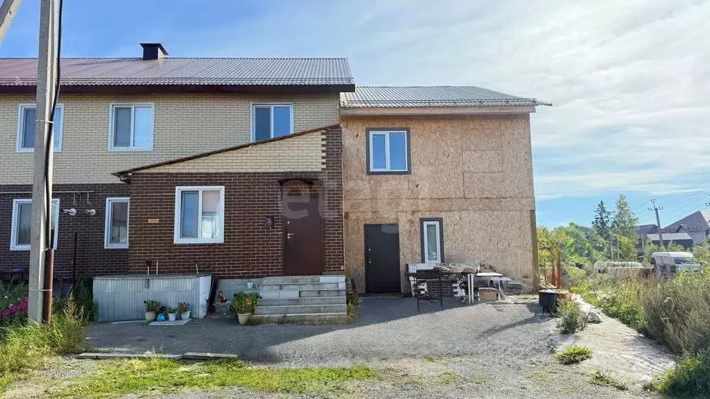 Таунхаус в Ханты-Мансийский АО, Ханты-Мансийск пос. Овоще-Молочный ... - Фото 1