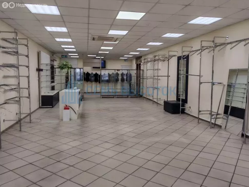 Помещение свободного назначения (220 м) - Фото 2