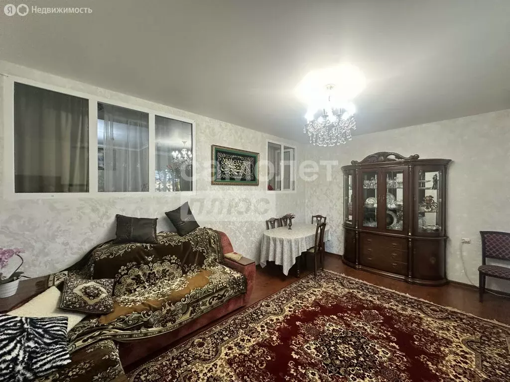 3-комнатная квартира: Каспийск, улица Алфёрова, 3А (70 м) - Фото 0