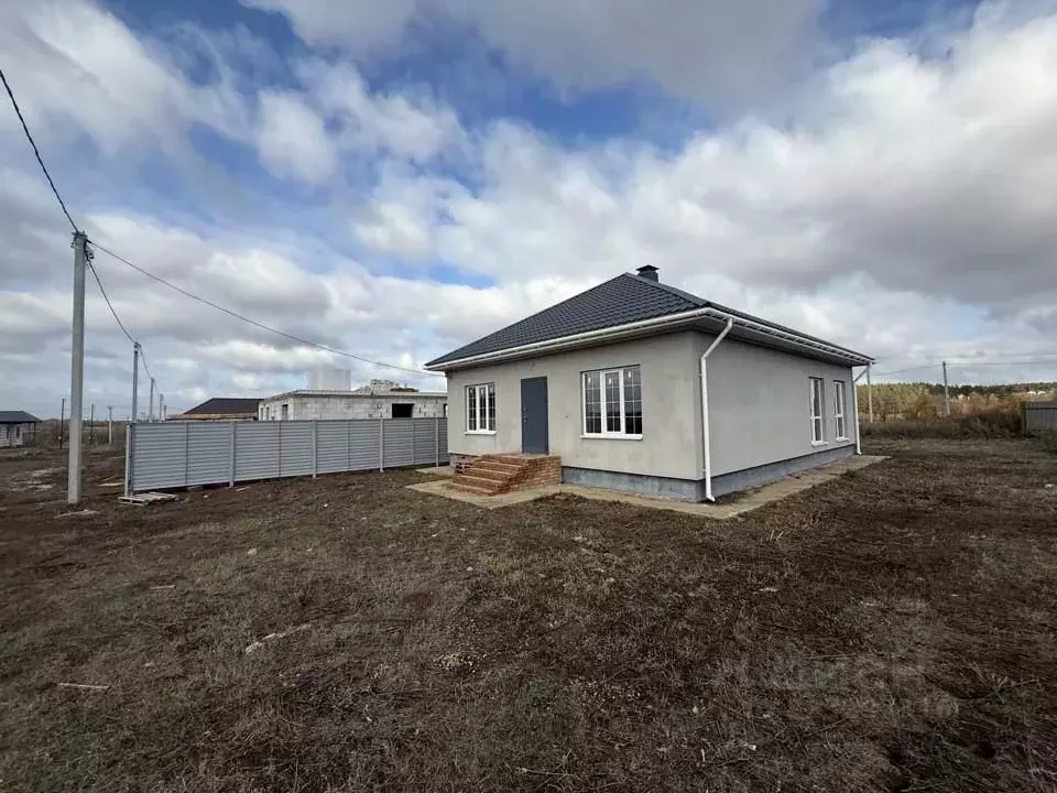 Дом в Саратовская область, Энгельсский район, Красноярское ... - Фото 2