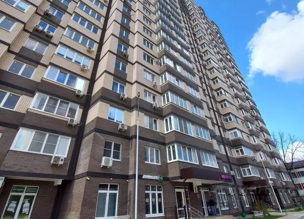 1-к кв. Краснодарский край, Краснодар Стахановская ул., 1/5 (43.0 м) - Фото 0