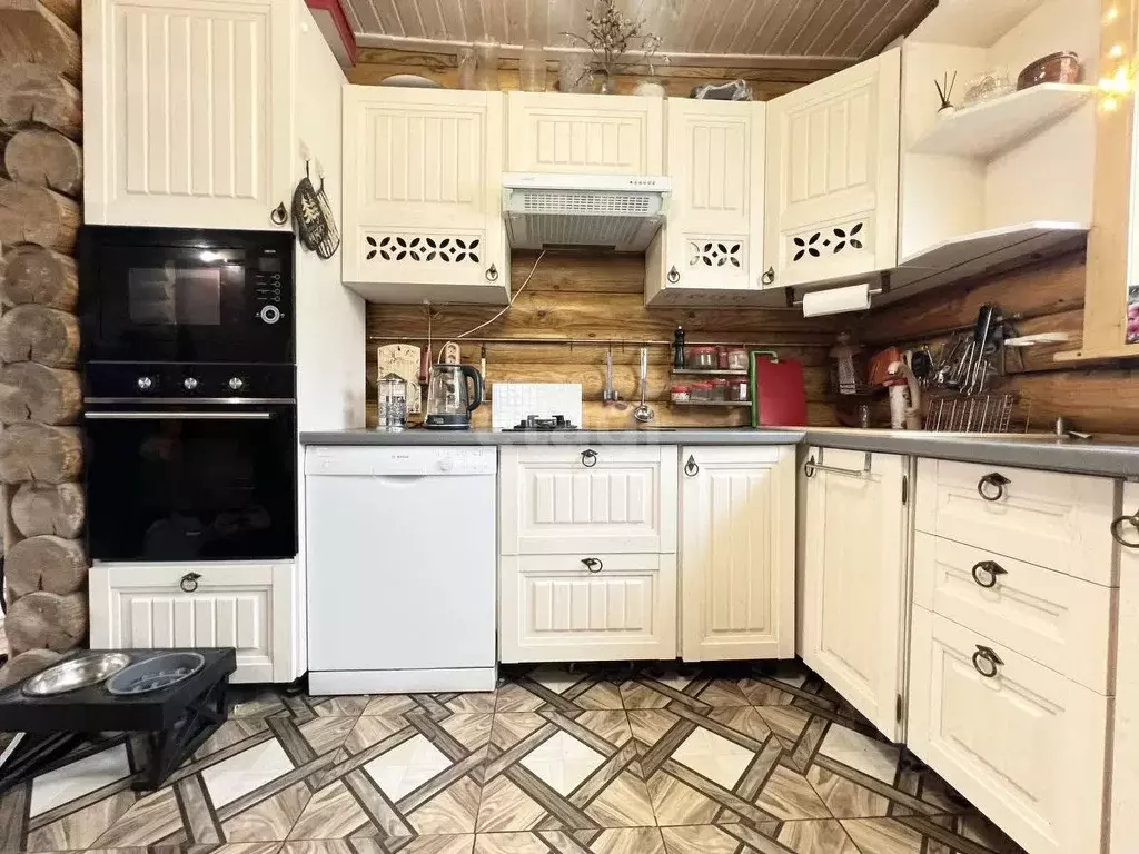 Дом в Сахалинская область, Южно-Сахалинск Лиственничное п/р, ул. ... - Фото 1